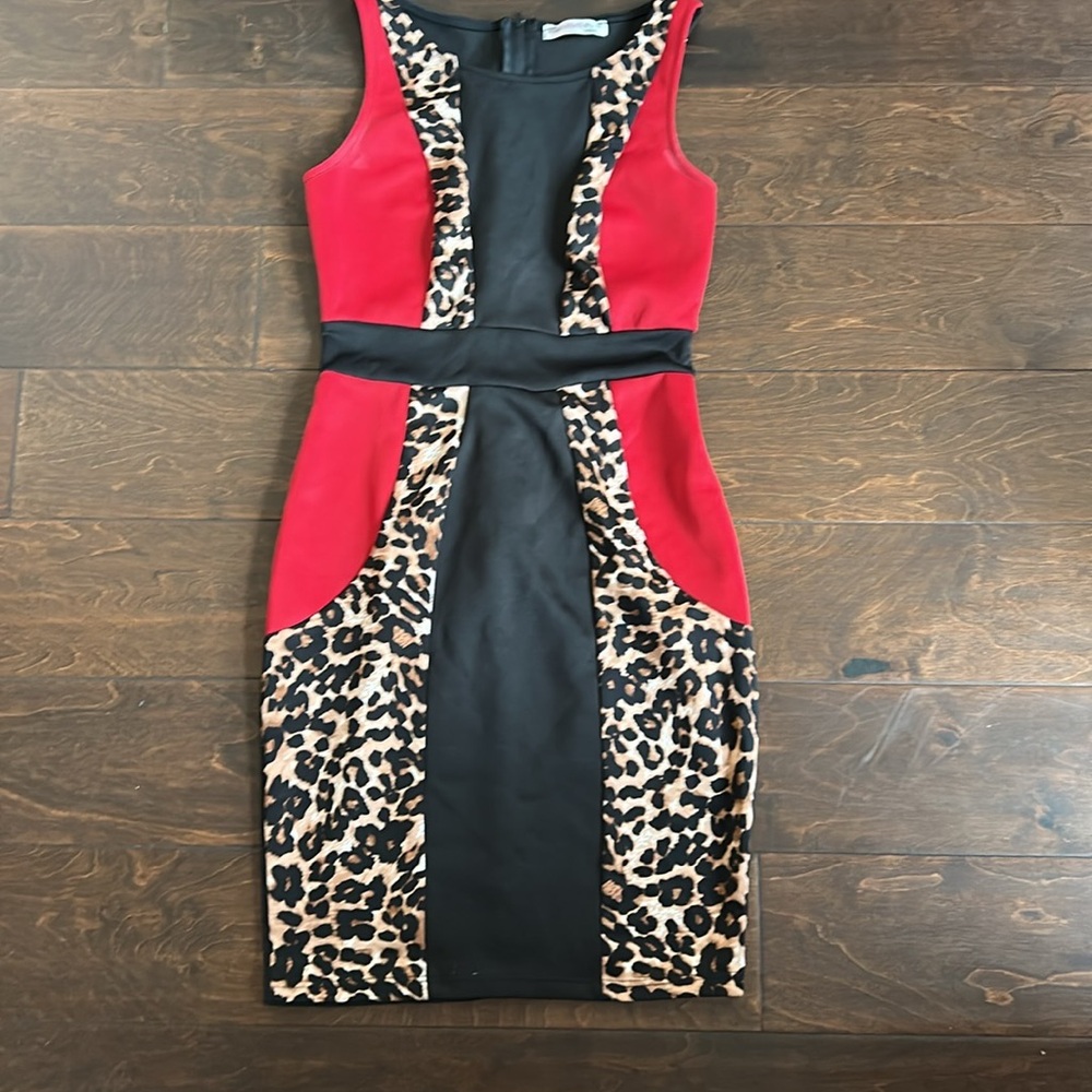 Agaci Womens Dress Sz XS ST2125 Black Red Animal Print